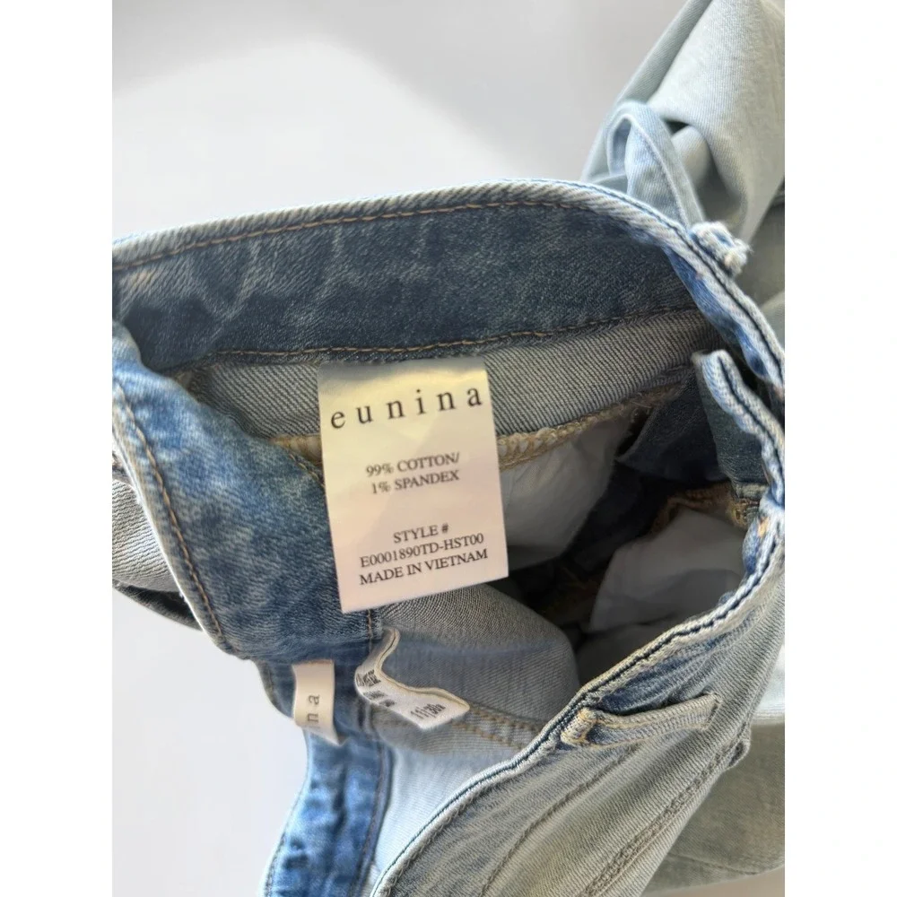 Eunina Ally Ultra High Rise Straight Crop Jeans Light Wash Raw Hem 11 30W